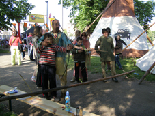 Vlk, D�da a Rybka u lukost�elby.